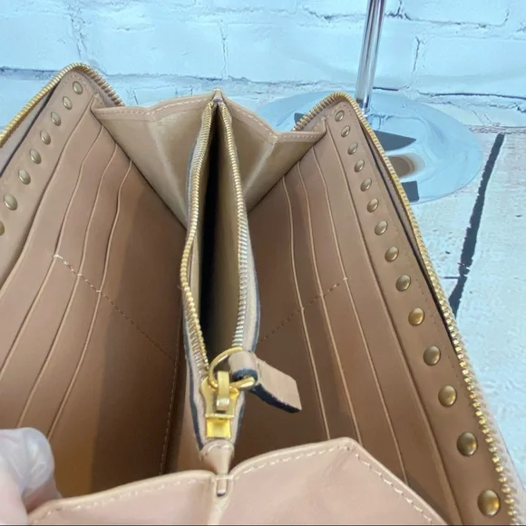 Valentino Rockstud zippy zip-around leather wallet - Picture 10 of 16